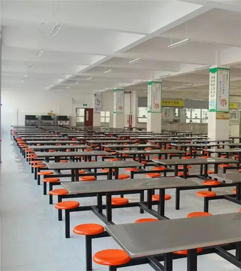 �W(xu��)Уʳ��һ��